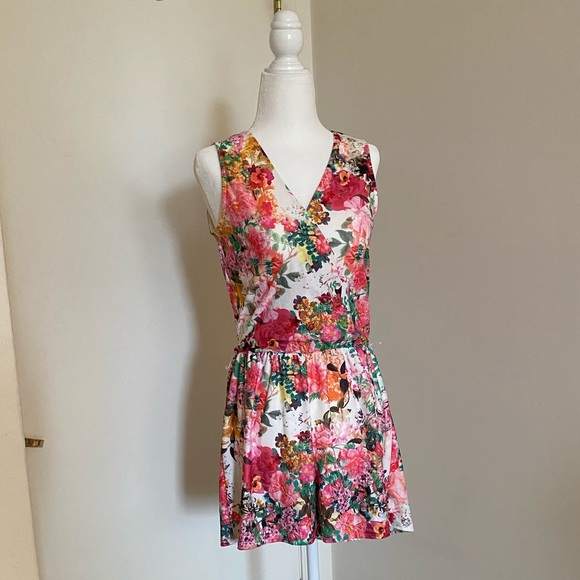 Quiz Playsuit - Picture 1 of 4